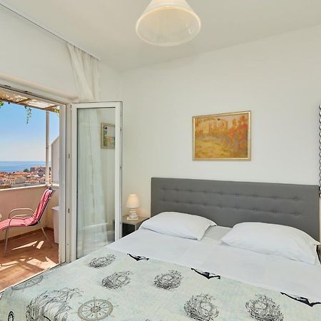 Apartments Dalmatin ดูบรอฟนิก ภายนอก รูปภาพ