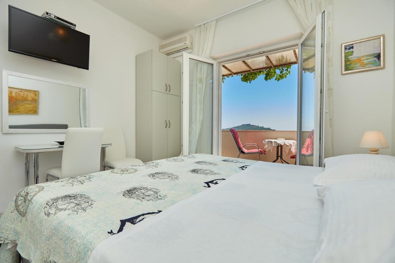 Apartments Dalmatin ดูบรอฟนิก ภายนอก รูปภาพ
