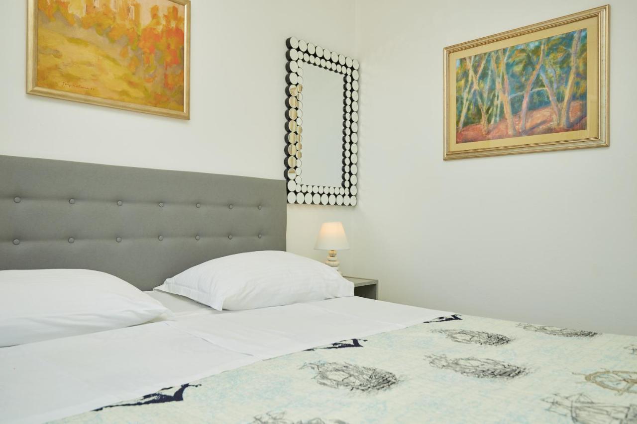 Apartments Dalmatin ดูบรอฟนิก ภายนอก รูปภาพ